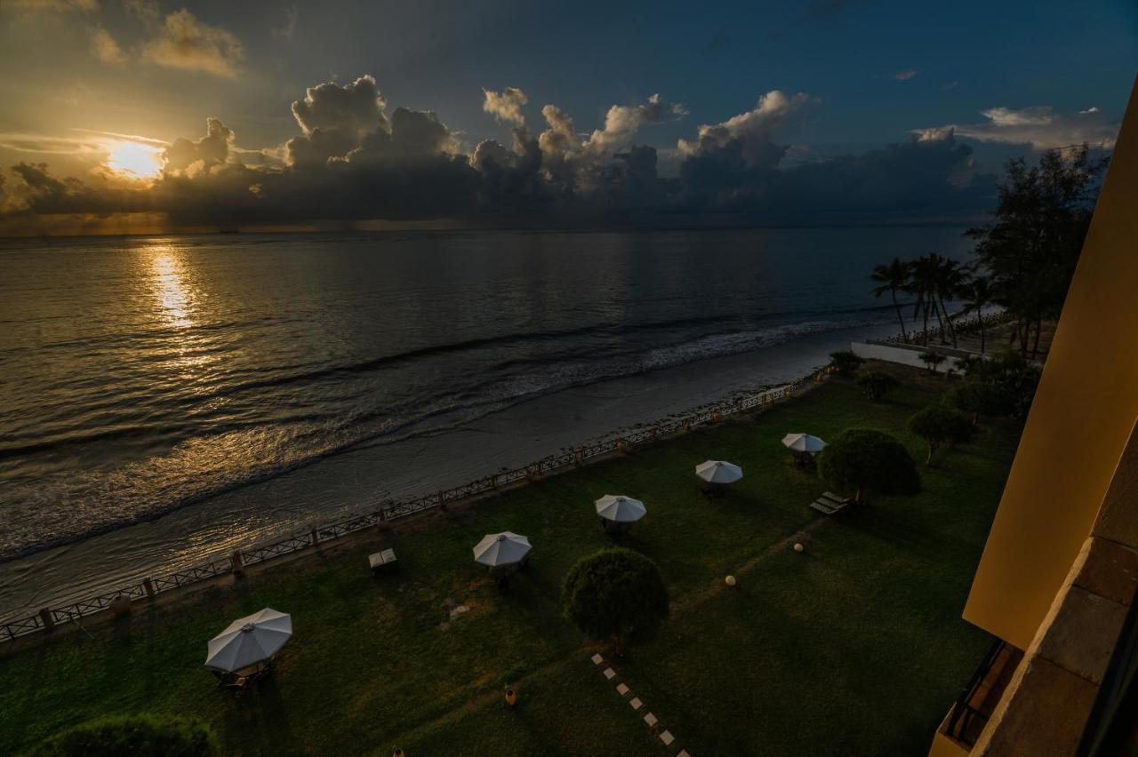 Cocoa Boutique Hotel - Your Kenyan Beachfront Bliss Mombaça Exterior foto